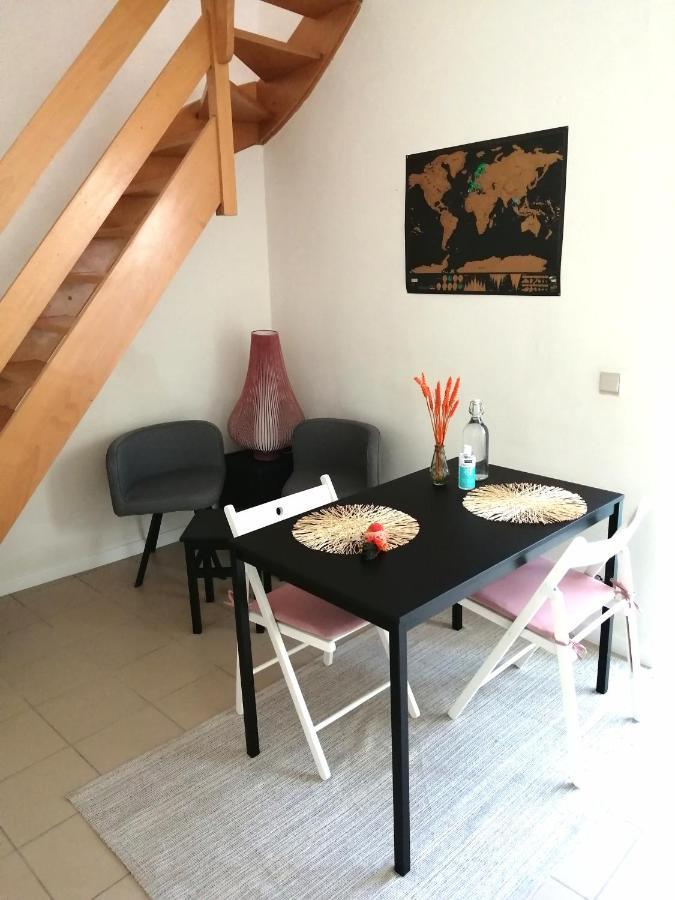 Studio With Terrace In 17Th Century House Daire Brugge Dış mekan fotoğraf